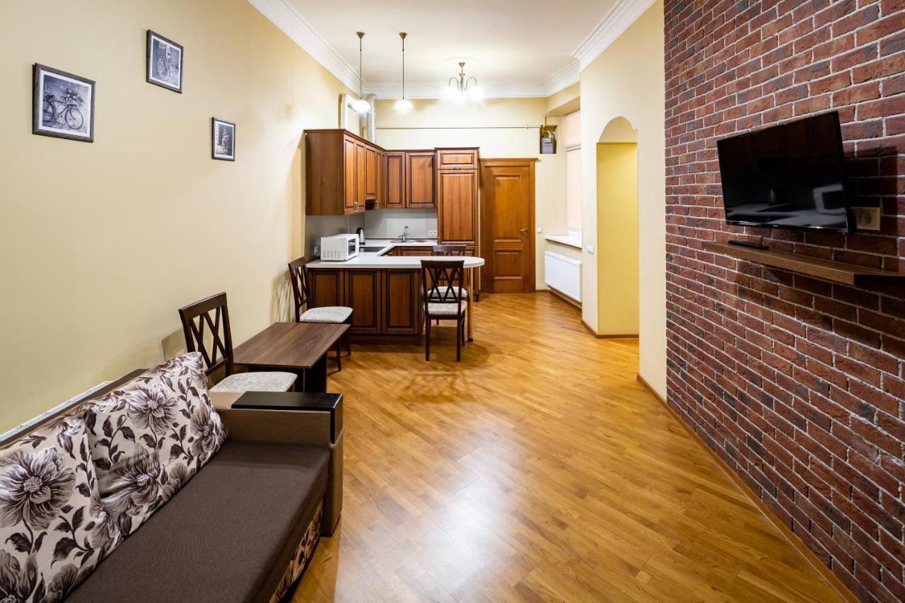 13 Franka Apartment 2 Lviv Exterior photo